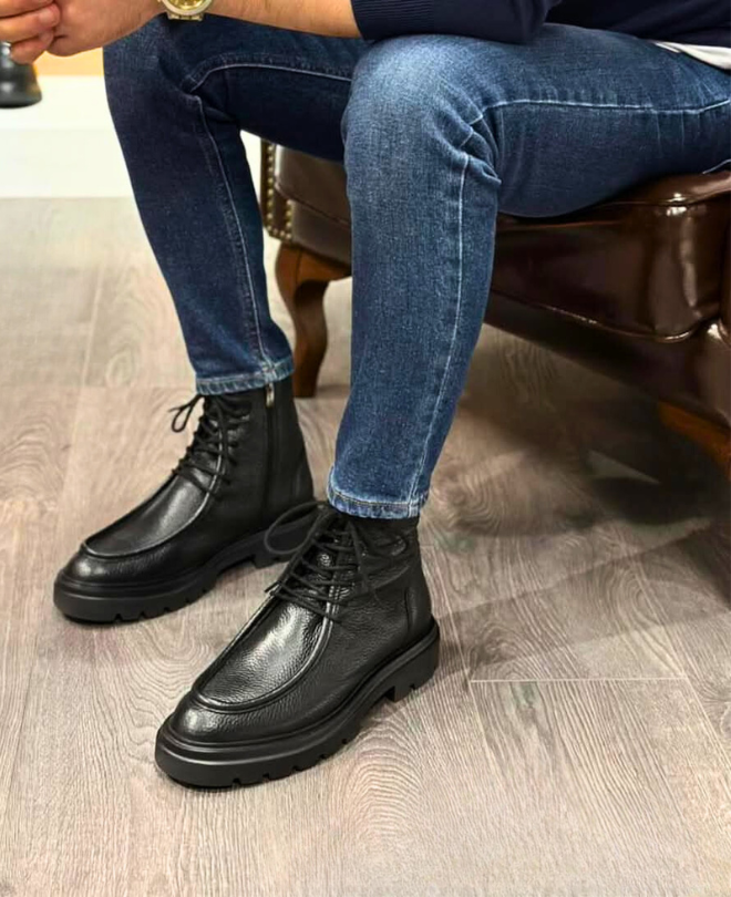 Ad. Mall - Giovanni Milano - Bottes Bally